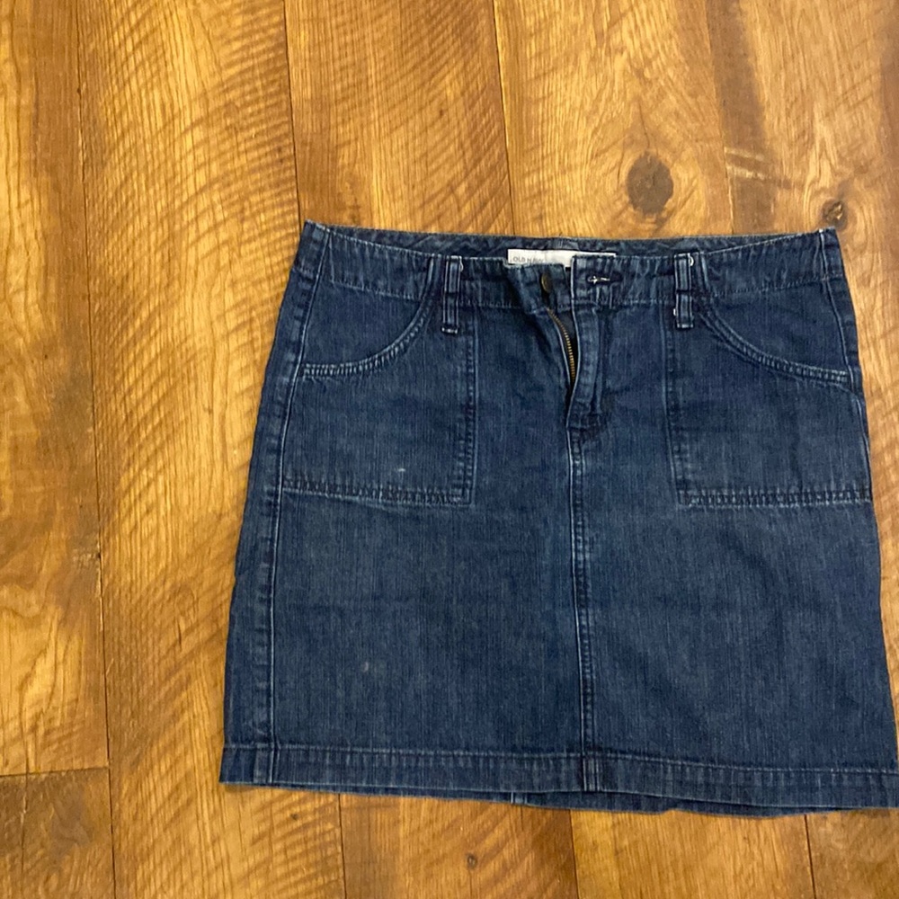 Denim skirt. Comfortable and flattering